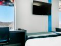 aloft-newport-on-the-levee