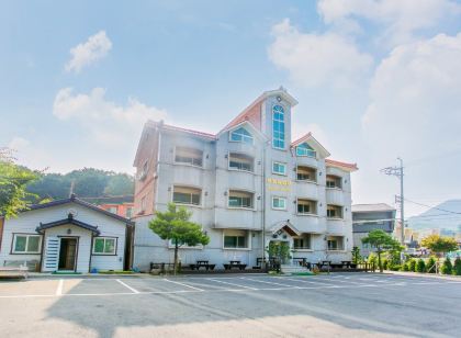 무지개펜션모텔