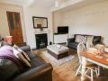 worth-valley-cottage
