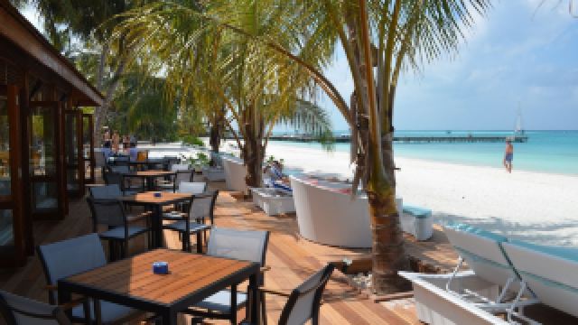 meeru-island-resort-and-spa-maldives