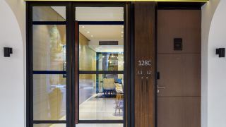 hutton-central-hotel-by-phc