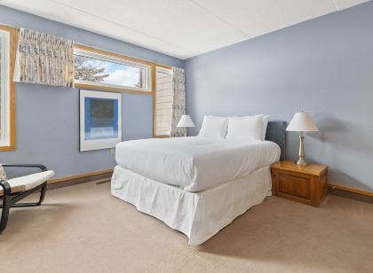 Chateau Ridge Chalets
