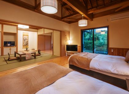 そのぎ茶温泉里山の湯宿 つわぶきの花