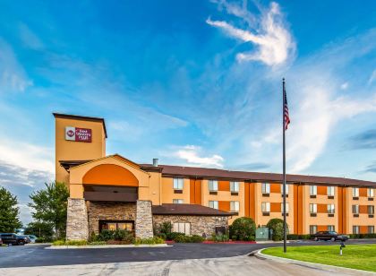 Best Western Plus Woodland Hills Hotel Suites