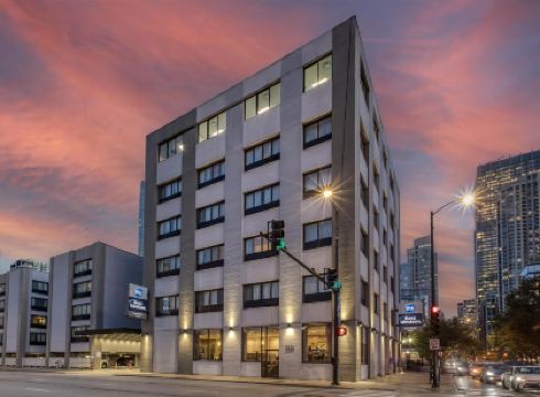 Best Western River North Hotel