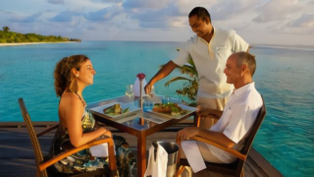 komandoo-maldives-island-resort