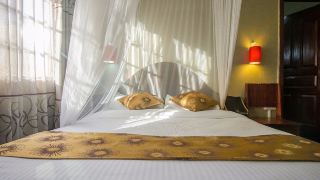 hotel-embassy