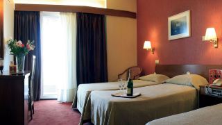 queen-olga-hotel