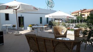 hotel-ambrosio-la-corte