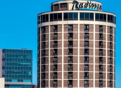 Radisson Hotel Duluth-Harborview