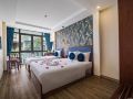 holiday-emerald-hotel