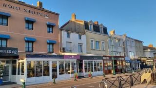 hotel-sables-d-o-et-son-restaurant-le-16-bis
