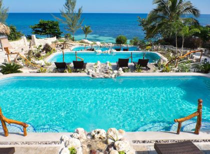 Hermosa Cove Villa Resort & Suites
