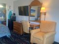 days-inn-by-wyndham-fort-myers