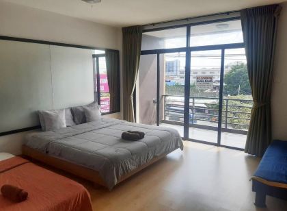 Homey-Sleepy Don Mueang Airport Hostel