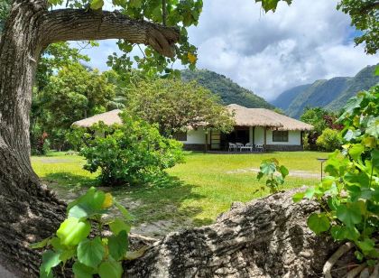 Villa Kahaia: Tahiti by the sea.