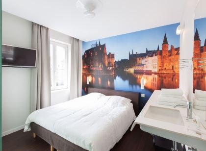 ROMY BRUGES Historic Centre