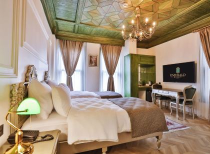 Emerald Mansion Hotel