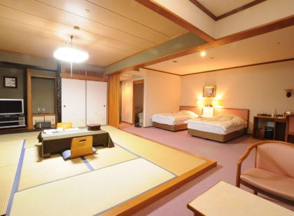 와타라세 온센 호텔 사유리