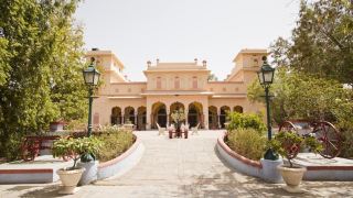 hotel-narain-niwas-palace