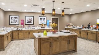 hampton-inn-and-suites-colleyville-dfw-airport-west