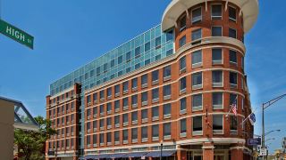 hampton-inn-and-suites-columbus-downtown-ohio