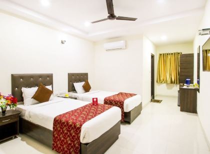 Hotel Lotus Grand