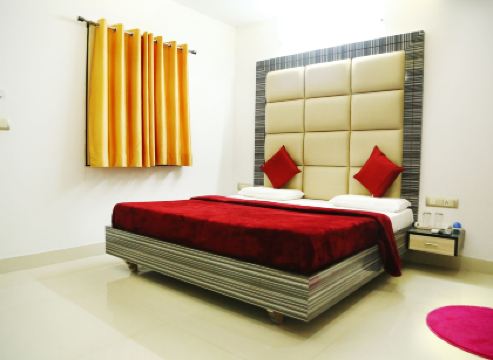 Hotel Golden Inn
