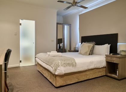 Norfolk Hotel