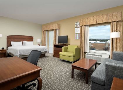 햄프턴 인 & 스위트 레이크랜드-사우스 포크 파크웨이