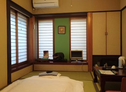 Tsukefuneya Ryokan
