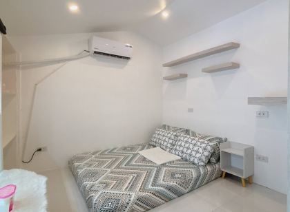 Cozy Loft Condo in Tanza with Arcade