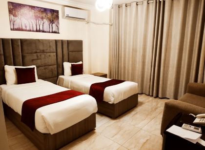 Golden Hotel