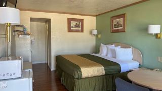travelodge-by-wyndham-holbrook