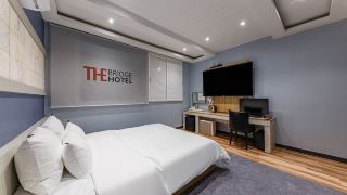 iksan-hotel-the-bridge