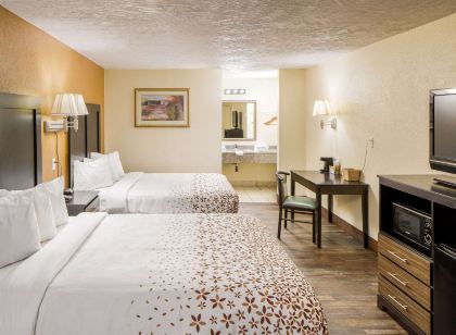 Americana Inn a Travelodge by Wyndham