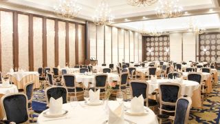new-orient-landmark-hotel