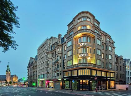 City Hotel