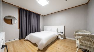 donghae-lisa-hotel