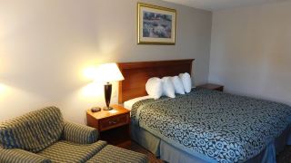 days-inn-by-wyndham-west-branch-iowa-city-area