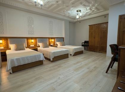 Emerald hotel