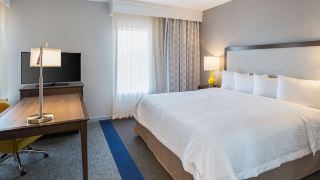 hampton-inn-and-suites-colleyville-dfw-airport-west