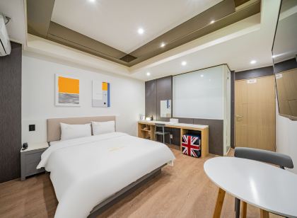 구미 인동 호텔 Boom