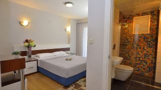 calis-hotel