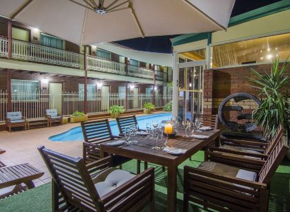 Quality Inn Railway Motel