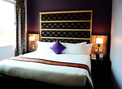 Arcadia Suites Hotel