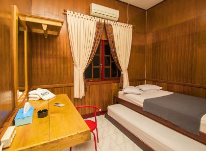 Waisai Beach Hotel