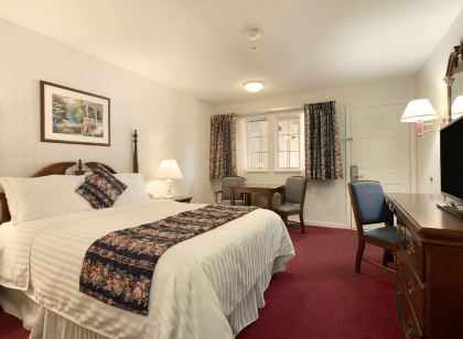 Travelodge by Wyndham Redding CA