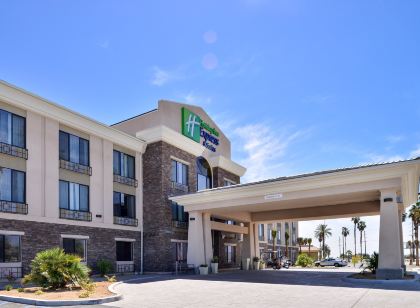 Holiday Inn Express & Suites INDIO - COACHELLA VALLEY by IHG