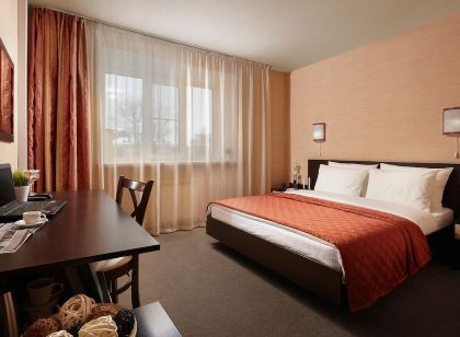 Zarechnaya Hotel